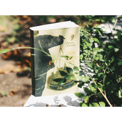 Sách - Xa lạ trong tôi