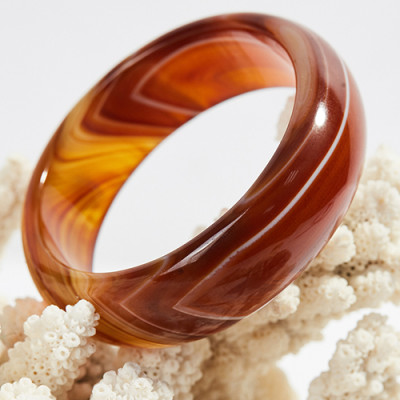 Vòng tay mã não vàng nâu bản hẹ dầy 20mm - Ngọc Qúy Gemstones