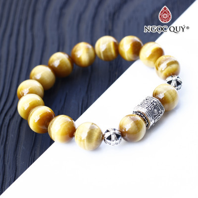 Vòng đá thạch anh mắt hổ AAA phối charm bạc mệnh thổ,kim - Ngọc Quý