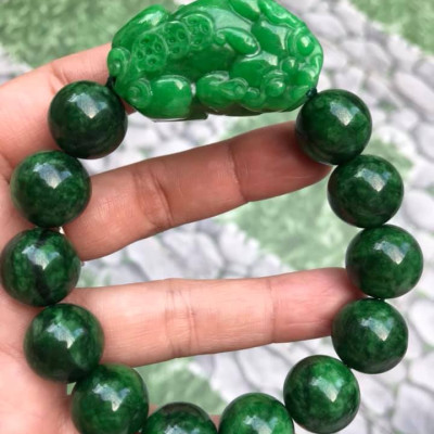 VÒNG TAY PHONG THỦY ĐÁ CẨM THẠCH TỲ HƯU HÚT TÀI LỘC MAY MẮN VÒNG NAM MỆNH THỦY , MỆNH MỘC ĐEO Ạ NAM TAY TO 75KG - 90KG ĐEO