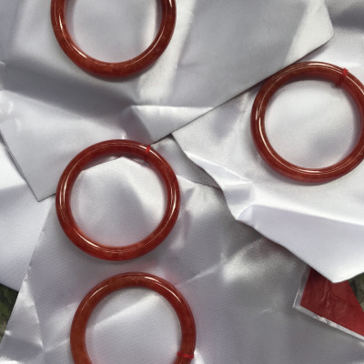 Vòng Cẩm Thạch Đỏ Đẹp A Ni 52mm x chột 7,8mm màu đỏ bông tươi sáng bóng đẹp nữ 52kg - 56kg đeo mệnh hỏa mệnh thổ đeo xuất sắc đẹp món quà tặng ý nghĩa ạ