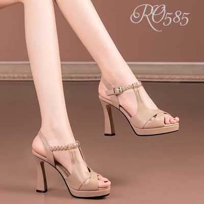 Giày sandal nữ đẹp cao gót 9 phân hàng hiệu rosata màu nâu hở mũi ro585