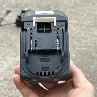 Pin 10 Cell Boshun Chân Pin Phổ Thông M21 Bảo Hành 3 Tháng