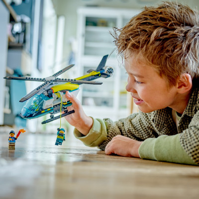 Đồ Chơi Lắp Ráp Trực Thăng Cấp Cứu Chuyên Dụng LEGO CITY 60405 (226 chi tiết)