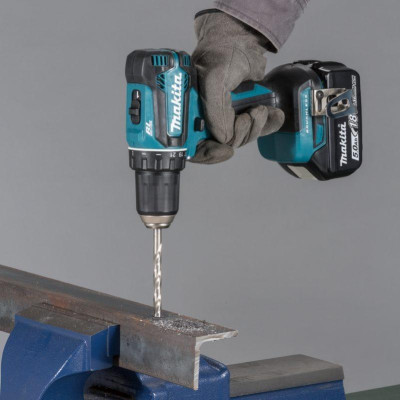 MÁY KHOAN VÀ VẶN VÍT DÙNG PIN (BL)(18V) 50NM/30NM MAKITA DDF485SFE (SẠC NHANH – 2 PIN 18V/3.0AH) - HÀNG CHÍNH HÃNG
