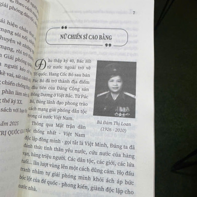 (Ruy băng kỷ niệm) COMBO SÁCH KỶ NIỆM 80 NĂM CÁCH MẠNG THÁNG TÁM VÀ QUỐC KHÁNH 2/9 – Đàm Thị Loan – Trường Chinh -  NXB CTQGST