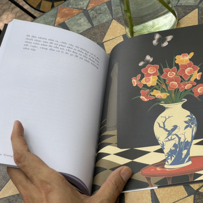 (Tranh minh hoạ in màu) NHỮNG KHÁN GIẢ NGỒI TRONG BÓNG TỐI - Hiền Trang - Nxb Kim Đồng