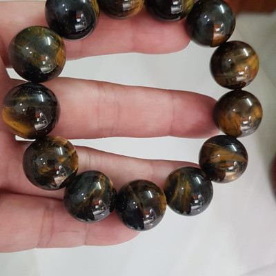 Vòng đeo Tay Nam ĐÁ MẮT HỔ Vàng Xanh tự nhiên size hạt 16mm 13 Viên Nam Mệnh THUỶ Mệnh Mộc đeo Vòng hợp phong thủy làm ăn, kinh doanh tốt đẹp phát đạt tốt sức khỏe ạ