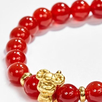 Vòng Tay Đá Mã Não Đỏ Charm Tuổi Mùi Bạc Mạ Vàng 24K