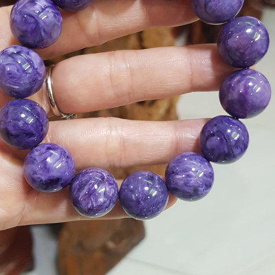 Vòng tay phong thuỷ may mắn nam đá mắt rồng tím vân tự nhiên sịn đẹp sang lắm size vòng hạt 16mm hay 16li màu tím rịm vân tự nhiên của đá mắt rồng Vòng chuẩn hợp Nam mệnh hỏa, mệnh thổ đeo rất sang đẹp hợp mệnh hợp màu hợp làm ăn may mắn tốt đẹp ạ