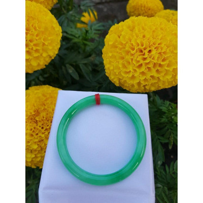 Vòng Tay Nữ Mới Đá Cẩm Thạch Đ Đẹp 52mm x cọng 7mm Xanh lá tươi nữ mệnh mộc hỏa 51kg - 57kg đeo ạ