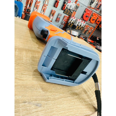 Máy Cưa Kiếm Dùng Pin Đa Năng – Tiện Lợi Cho Mọi Công Việc Cắt Gọt