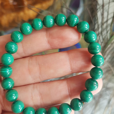 Vòng Tay Phong Thủy Đá Lông Công hay gọi là đá Malachite tự nhiên bóng đẹp Size vòng 7,5mm nữ mệnh Mộc mệnh Hỏa Vòng Xanh Đá Lông Công Vân tự nhiên đẹp đeo tốt sức khỏe, đẹp, may mắn trong công việc ạ