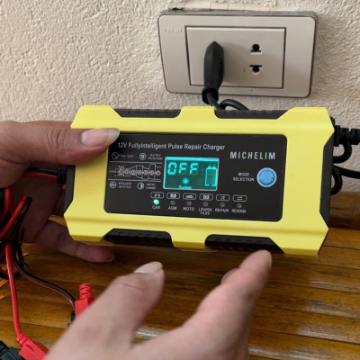 Sạc Ắc Quy Michel 12V-100Ah Cao Cấp - Công Nghệ Đức, Sạc 7 Giai Đoạn Tự Động ,  đèn trang trí