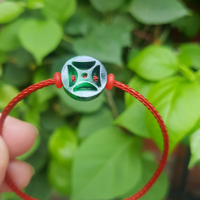 Vòng đeo tay may mắn charm Đồng Tiền Xanh Tài Lộc  Chất liệu đá cẩm thạch xanh đậm tự nhiên  Vòng charm đồng tiền dây Đỏ may mắn nữ đeo xinh đẹp may mắn ạ