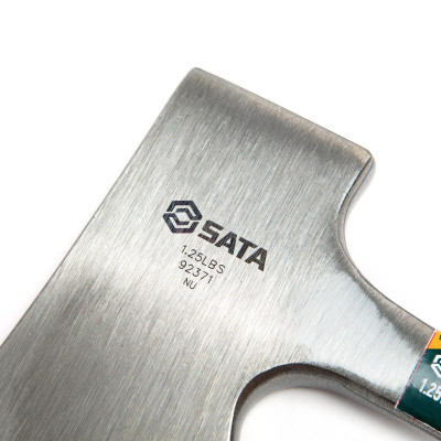 Rìu thép 1,25 pound dài 330mm mạ Chrome SATA 92371