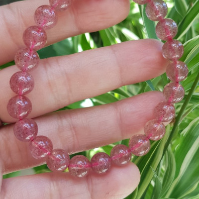 Vòng tay phong thủy đá THẠCH ANH DÂU HỒNG size hạt 8mm tự nhiên NỮ mệnh HOẢ mệnh THỔ may mắn tốt sức khỏe công việc ạ