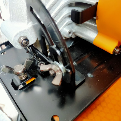 MÁY CƯA ĐĨA TRÒN 185MM 1600W INGCO CS18568 ( TẶNG LƯỠI CẮT VÀ BAO TAY INGCO)- HÀNG CHÍNH HÃNG