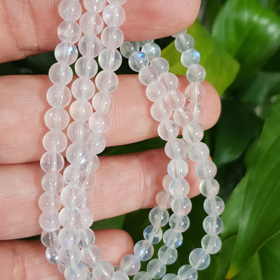 Vòng tay nữ moon vip quấn 3 vòng trắng ánh xanh nhẹ size hạt 5mm hợp nữ mệnh kim mệnh thuỷ đeo đẹp may mắn tốt sức khỏe công việc ạ