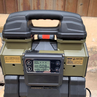 Máy nén khí pin không chổi than 6 lít DEKTON DK-2090-( Tặng kèm 1 pin 21v và 1 sạc pin nhanh) (Tặng kèm còi hơi Tolsen 73195)
