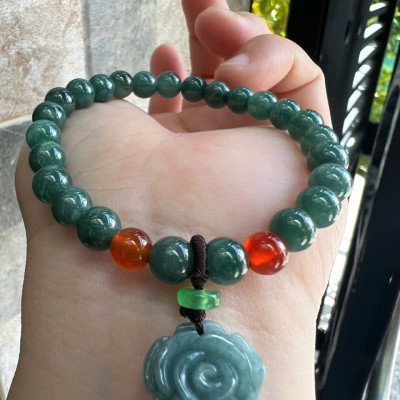 Vòng Tay Chuỗi Nữ Đá Cẩm Thạch Xanh Lam Đậm Tự Nhiên Mix Bông Hồng rất là xinh đẹp size hạt 7mm các chị em nữ mệnh thủy mệnh mộc mệnh và hỏa đeo chuẩn hợp món quà tặng phụ nữ quà sinh nhật đẹp ý nghĩa rẻ đẹp ạ