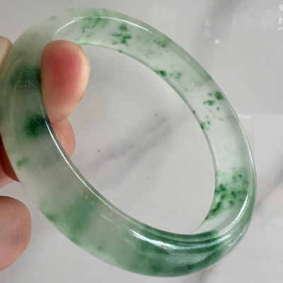 Vòng Tay Nữ Bản Hẹ Đá Mã Não DuLong Trắng Xanh Rong Biển Bông Trong Bóng Đẹp Ni Ni 57mm Cao 12mm Dầy 7mm Nữ 54kg - 58kg đeo tay xinh rẻ đẹp món quà tặng ý nghĩa ạ 