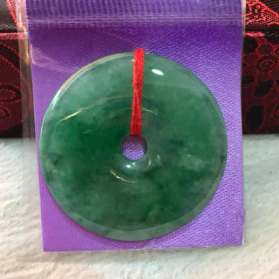 MẶT DÂY CHUYỀN ĐỒNG ĐIẾU HAY ĐỒNG TIỀN SIZE TO ĐÁ NGỌC CẨM THẠCH  SIZE LỚN 43MM X DẦY 5MM MÀU XANH NGỌC ĐẬM  100% ĐÁ TỰ NHIÊN BỌC LÀM MẶT DÂY CHUYỀN ĐẸP LẮM Ạ