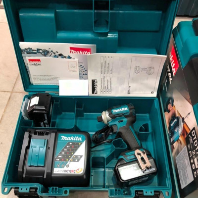 MÁY VẶN VÍT DÙNG PIN (18V/4AH) MAKITA DTD170RME (01 ĐẾ SẠC NHANH 02 PIN 4.0AH) - HÀNG CHÍNH HÃNG