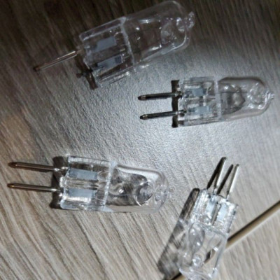 Hộp 100 bóng đèn Halogen cho đèn xông tinh dầu