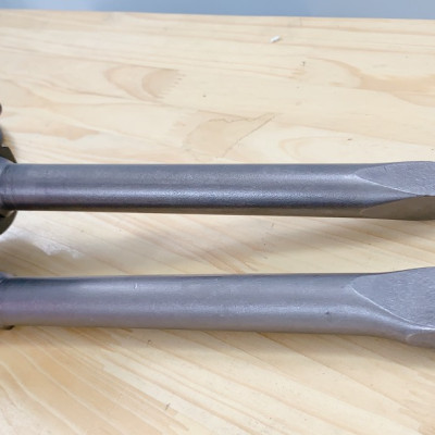 Máy đục bê tông 30 ly Kainuo 8809 (1700W)