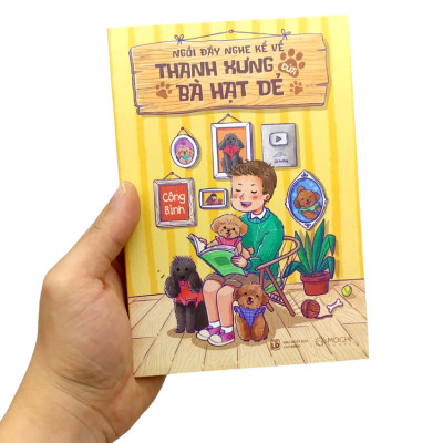 Sách - Ngồi Đây Nghe Kể Về Thanh Xưng Của Bà Hạt Dẻ