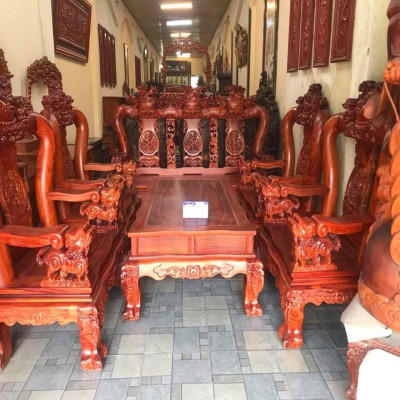 Bộ bàn ghế Tam Sư Nghê Ba Đầu gỗ Hương Đá