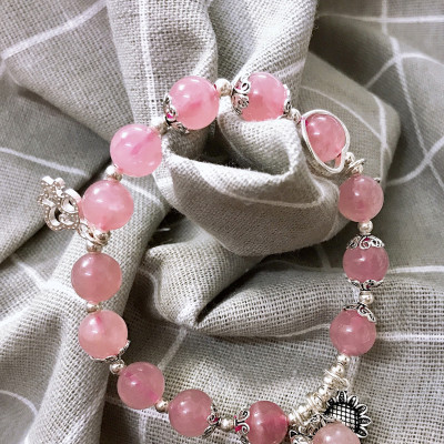 Vòng đá thạch anh hồng brazli phối charm bạc mệnh hỏa, thổ - Ngọc Quý Gemstones