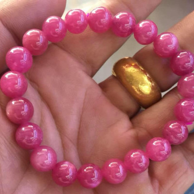 VÒNG TAY VIP ĐÁ RUBBY HỒNG TỰ NHIÊN  SIZE VÒNG  9LY7  NỮ MỆNH HỎA MỆNH THỔ ĐEO SANG TRỌNG ĐẸP LẮM LUÔN Ạ