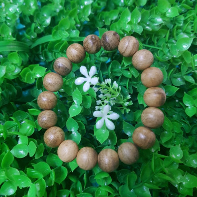 Vòng tay gỗ Trầm Hương - Trầm Merauke 12ly