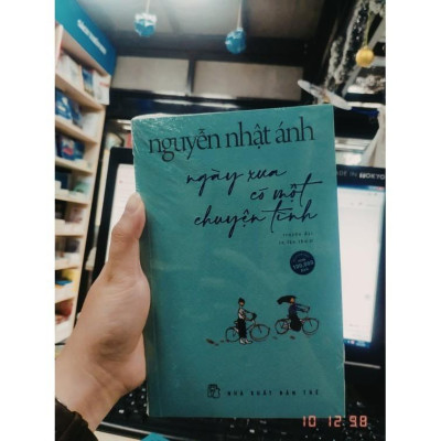 Ngày Xưa Có Một Chuyện Tình - Bản Quyền