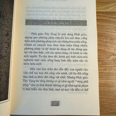 Sách - Ánh Sáng Mật Tông : Con Đường Tâm Linh Tây Tạng