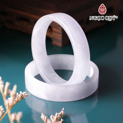 Vòng tay nguyên khối đá bạch ngọc mệnh thủy kim - Ngọc Quý Gemstones