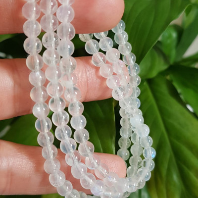 Vòng tay nữ moon vip quấn 3 vòng trắng ánh xanh nhẹ size hạt 5mm hợp nữ mệnh kim mệnh thuỷ đeo đẹp may mắn tốt sức khỏe công việc ạ