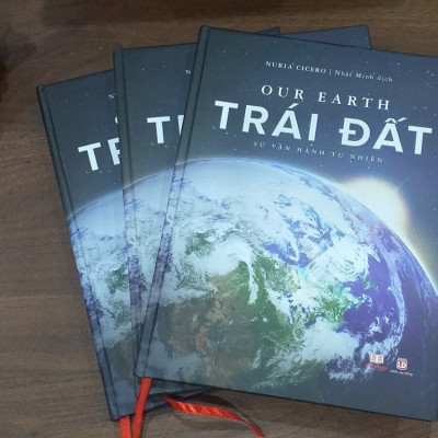 Combo sách Trái đất và sách Khám phá bí ẩn không gian ( Bộ 2 cuốn ) - Tổng hợp kiến thức khoa học tự nhiên và vũ trụ