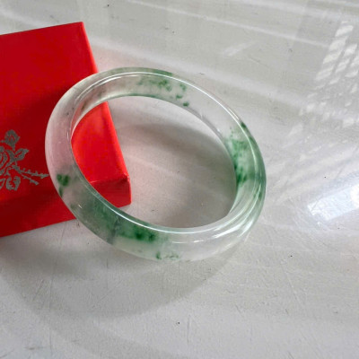 Vòng Tay Nữ Bản Hẹ Đá Mã Não DuLong Trắng Xanh Rong Biển 3 bên cân xứng Trong Bóng Đẹp Ni 56mm Cao 10mm Dầy 7mm Món quà tặng Nữ 53kg - 58kg đeo tay xinh rẻ đẹp ý nghĩa ạ