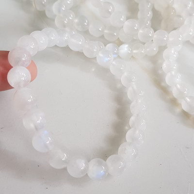 Vòng tay nữ moon trắng ánh xanh tự nhiên size hạt 8mm mới đẹp hợp nữ mệnh kim mệnh thuỷ đeo đẹp may mắn tốt sức khỏe công việc ạ