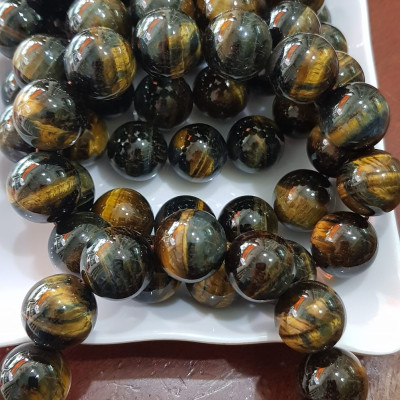 Vòng đeo Tay Nam ĐÁ MẮT HỔ Vàng Xanh tự nhiên size hạt 16mm 13 Viên Nam Mệnh THUỶ Mệnh Mộc đeo Vòng hợp phong thủy làm ăn, kinh doanh tốt đẹp phát đạt tốt sức khỏe ạ