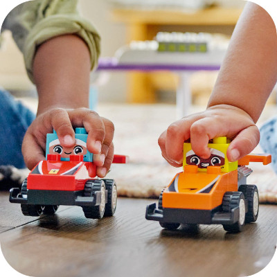 LEGO DUPLO 10445 Đồ Chơi Lắp Ráp Cuộc Đua Xe Kỳ Thú (70 chi tiết)