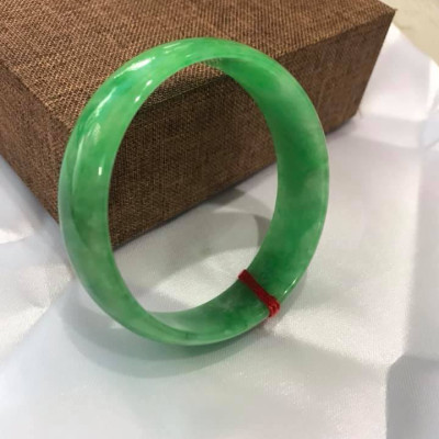 VÒNG TAY NỮ BẢN HẸ LÝ 52  ĐÁ MÃ NÃO XANH NGỌC  NỮ  TRÊN 50KG ĐẾN 57KG ĐEO ĐẸP Ạ