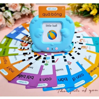 Máy Đọc Thẻ Flashcards Song Ngữ Anh-Việt Thông Minh (gồm 112 thẻ - 224 Từ Vựng)