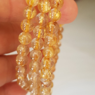 Vòng thạch anh tóc vàng tự nhiên trong bóng đẹp size hạt 5mm - 6mm các Chị em nữ đeo kiểu quấn 3 vòng tay màu vàng tươi sáng bóng chuẩn hợp nữ mệnh kim thổ  thủy đeo quyến rũ xinh đẹp trẻ trung may mắn đặc biệt tốt sức khỏe công việc tài lộc rẻ đẹp ạ