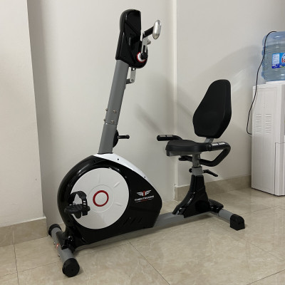 Xe đạp tập có tựa lưng K8602R