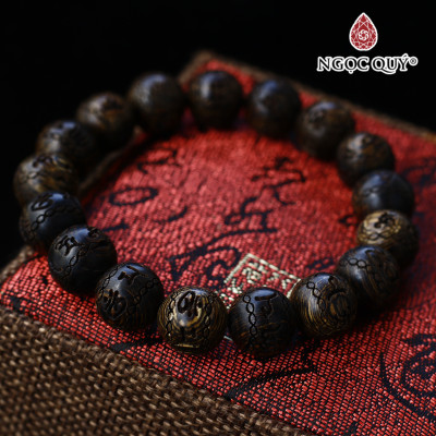 Vòng trầm sánh tròn khắc lục tự minh chú 12mm - Ngọc Quý Gemstones