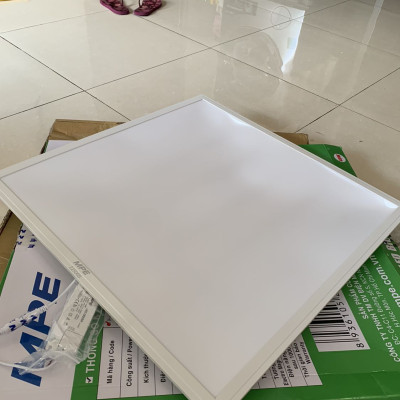 Đèn LED Panel 600x600 MPE 40W - Ánh sáng trắng